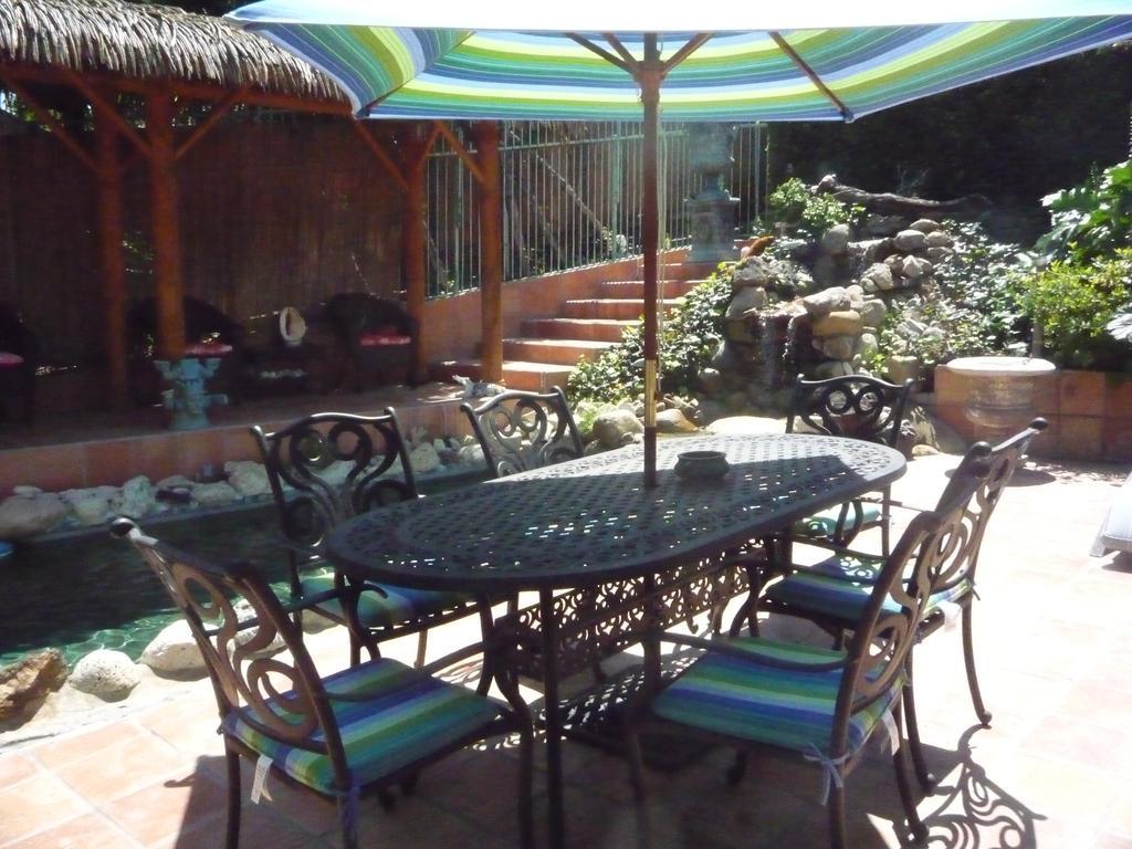 לוס אנג'לס Woodland Hills Calabasas Guesthouses מראה חיצוני תמונה